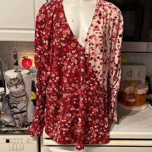 R womens Cato pink floral long sleeve stretch plus size top 26/28W